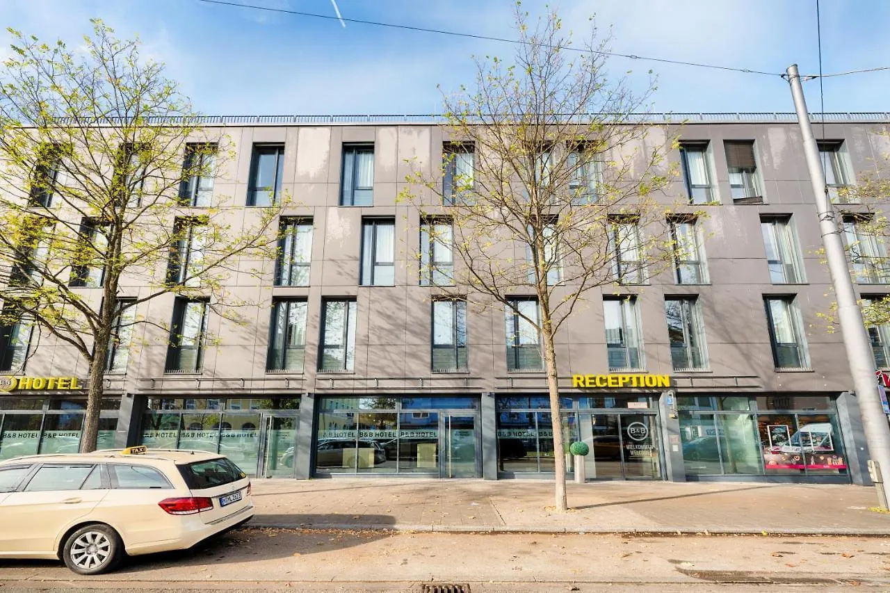 B&B Hotel Muenchen-Moosach 3*, 뮌헨