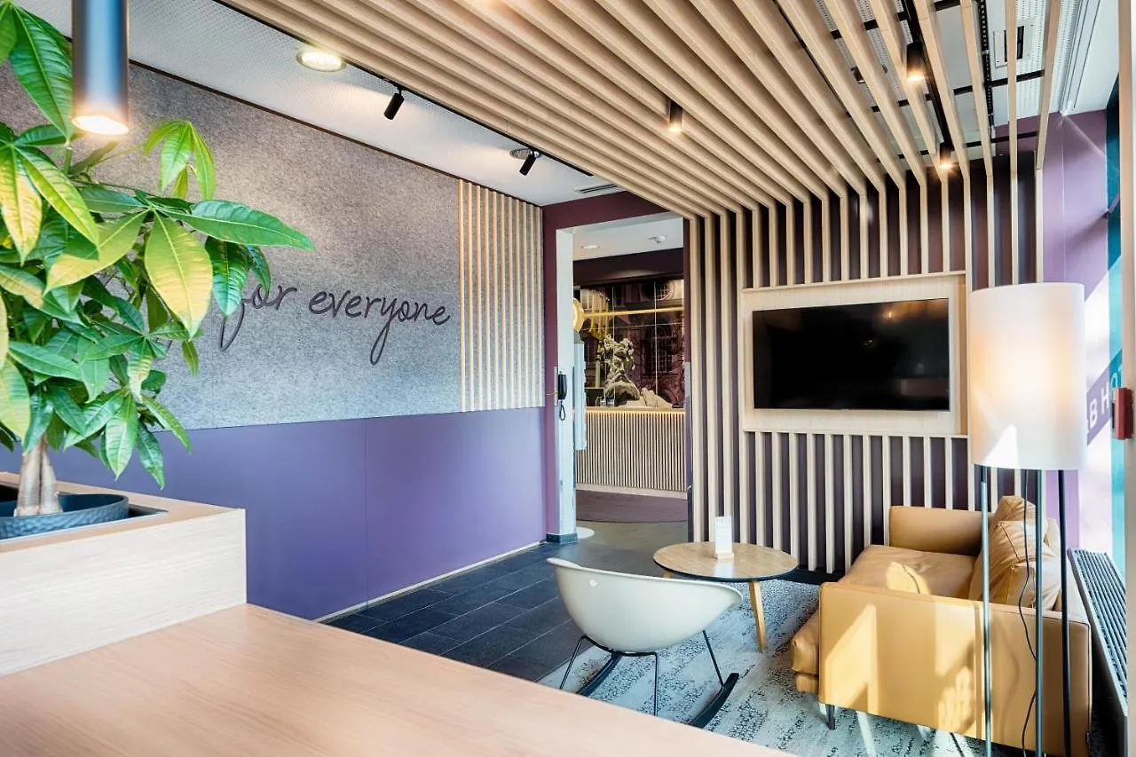 B&B Hotel Muenchen-Moosach Munich